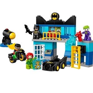 LEGO DUPLO 10842 Batcave Challenge (Retired and Rare)